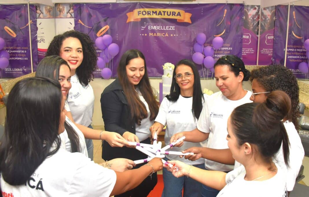 Programa de Qualificação Profissional de Maricá forma nova turma no Instituto Embelleze