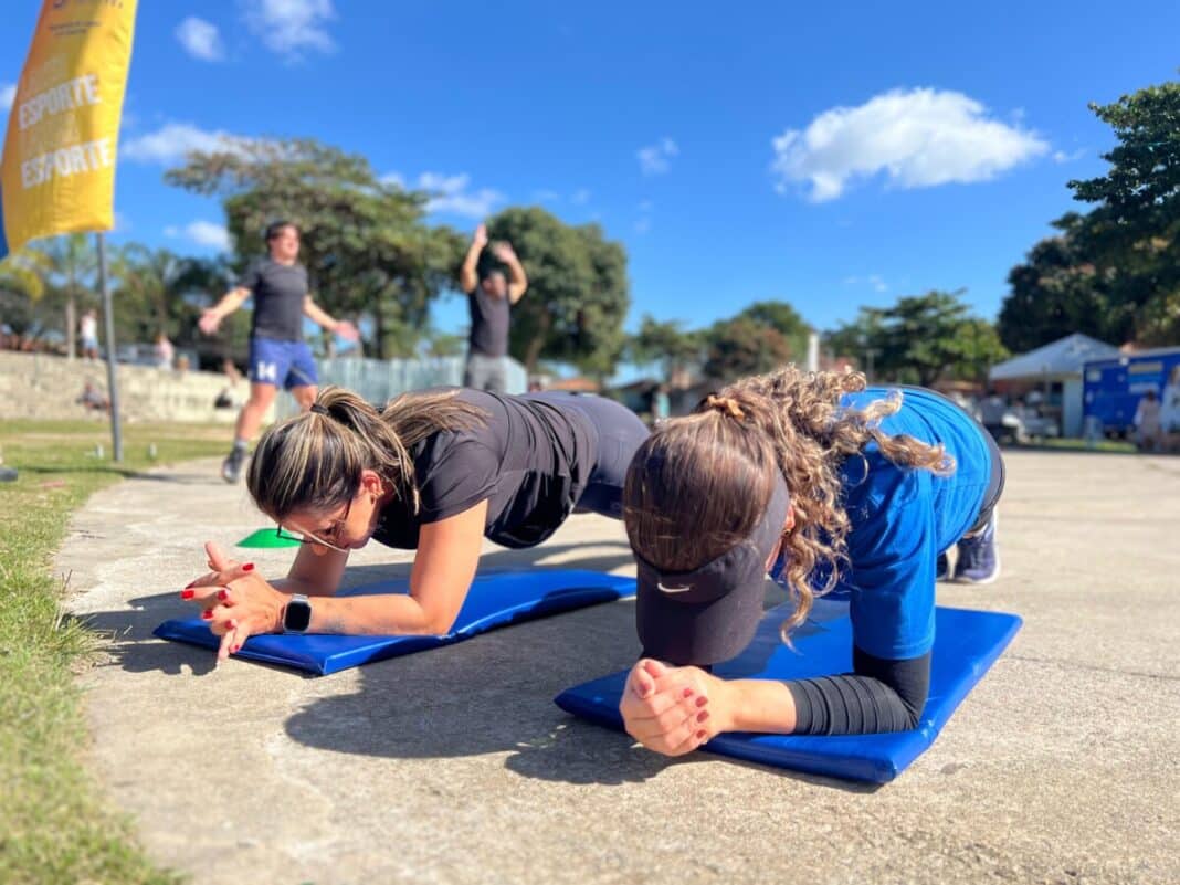 Projeto Funcional Inclusivo: Saúde e Bem-Estar na Praça da Tia Uia