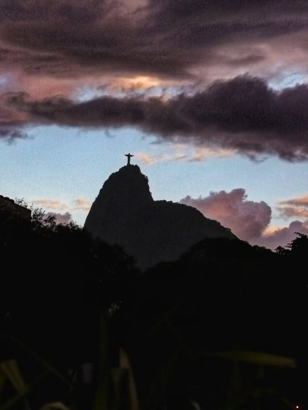 Quinta (24/07) com previsão de chuva fraca, isolada, no Rio | Veja como fica o tempo nos próximos dias