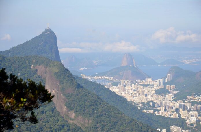 Rio segue sem previsão de chuva até domingo | Máxima desta quarta-feira (30/07) foi de 23,4°C