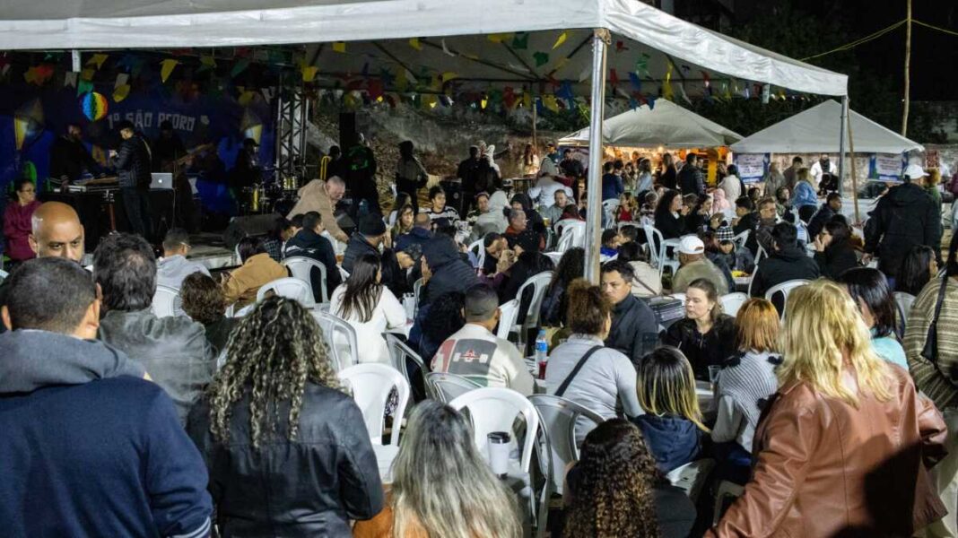Sabores e música ao vivo movimentam o 1º São Pedro Gastro Beer Festival 