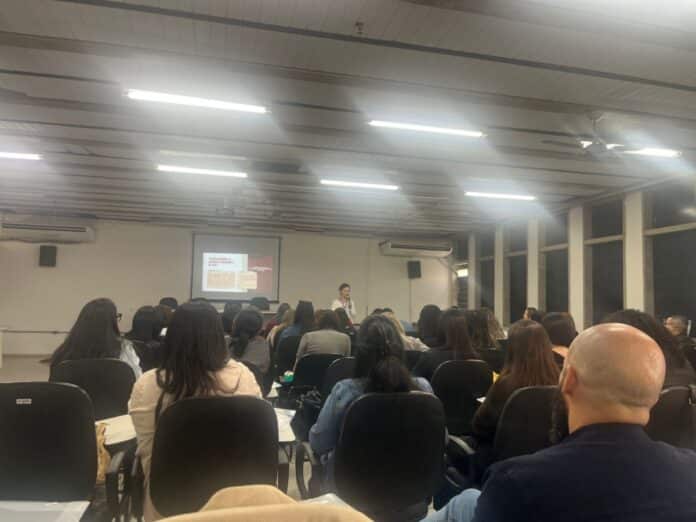 Búzios participa do Seminário Estadual de Educação Permanente do SUAS, na UFF