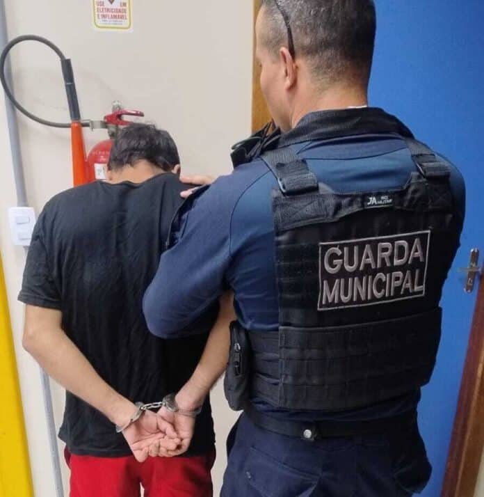 Guarda Civil Municipal cumpre mandado de prisão em São Pedro da Aldeia