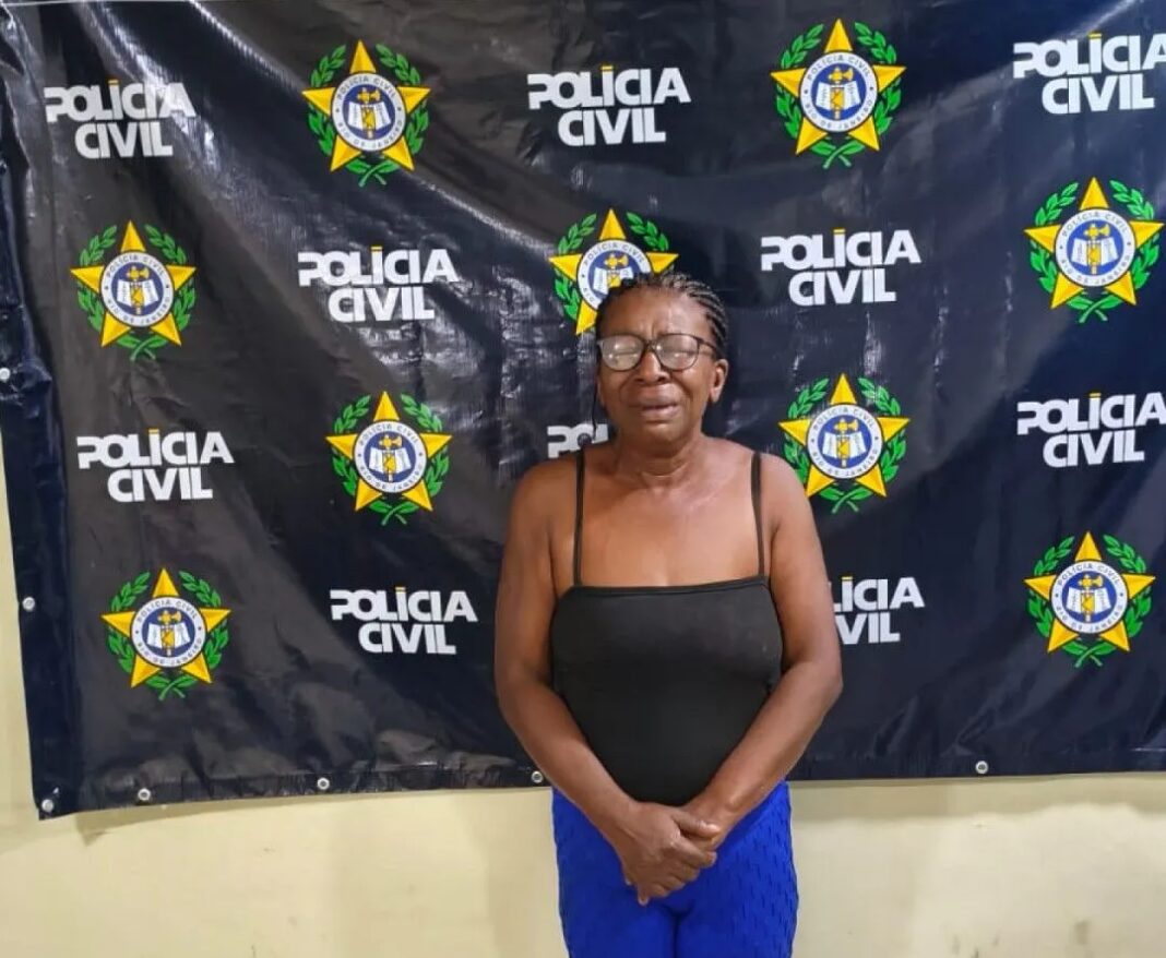 São Gonçalo: mulher é presa após esfaquear vizinha em ataque motivado por intolerância religiosa