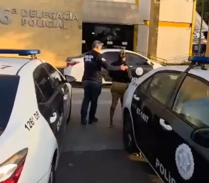 Cabo Frio: Mulher é presa por envolvimento em quadrilha do “golpe do falso advogado” em operação nacional