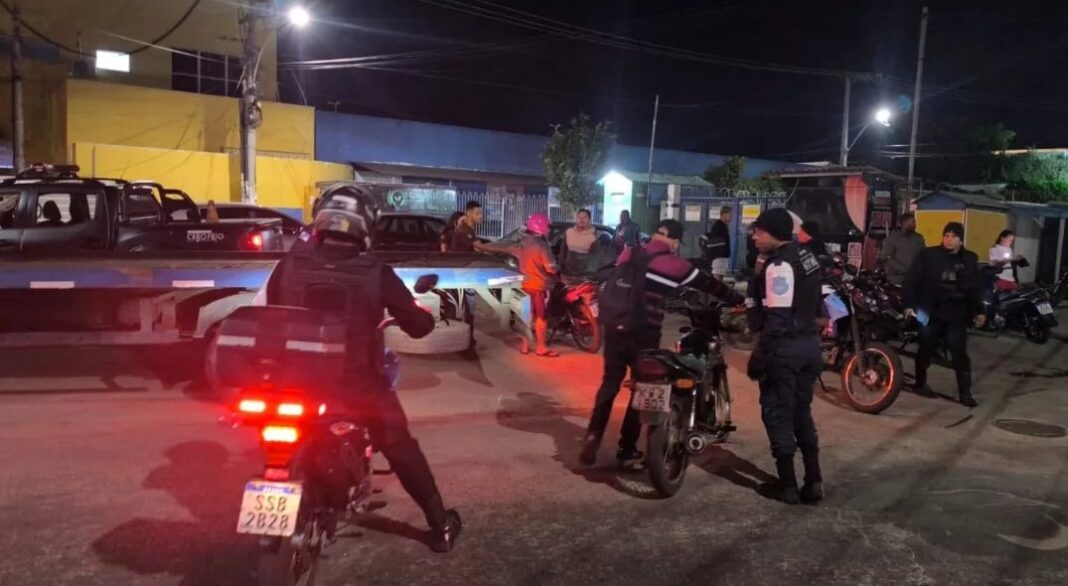 Cabo Frio: Fiscalização em Jardim Esperança e Itajuru flagra motos irregulares e uso de identidade falsa em aplicativo Cabo Frio: Fiscalização em Jardim Esperança e Itajuru flagra motos irregulares e uso de identidade falsa em aplicativo
