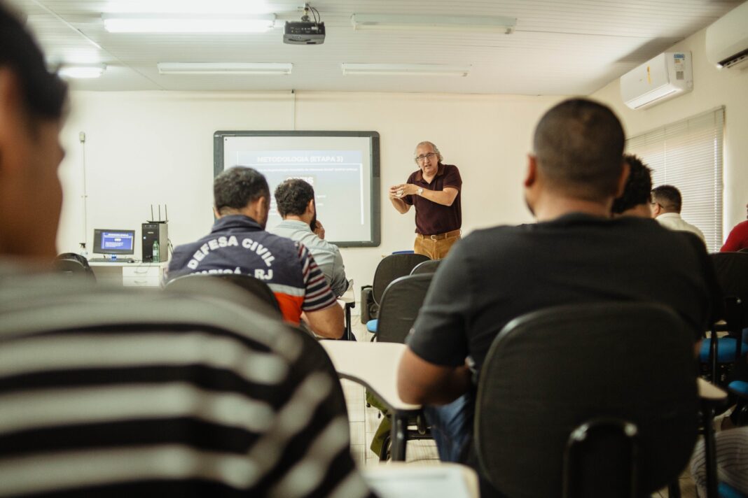 Prefeitura de Maricá avança em articulação com universidades para programa de regularização fundiária