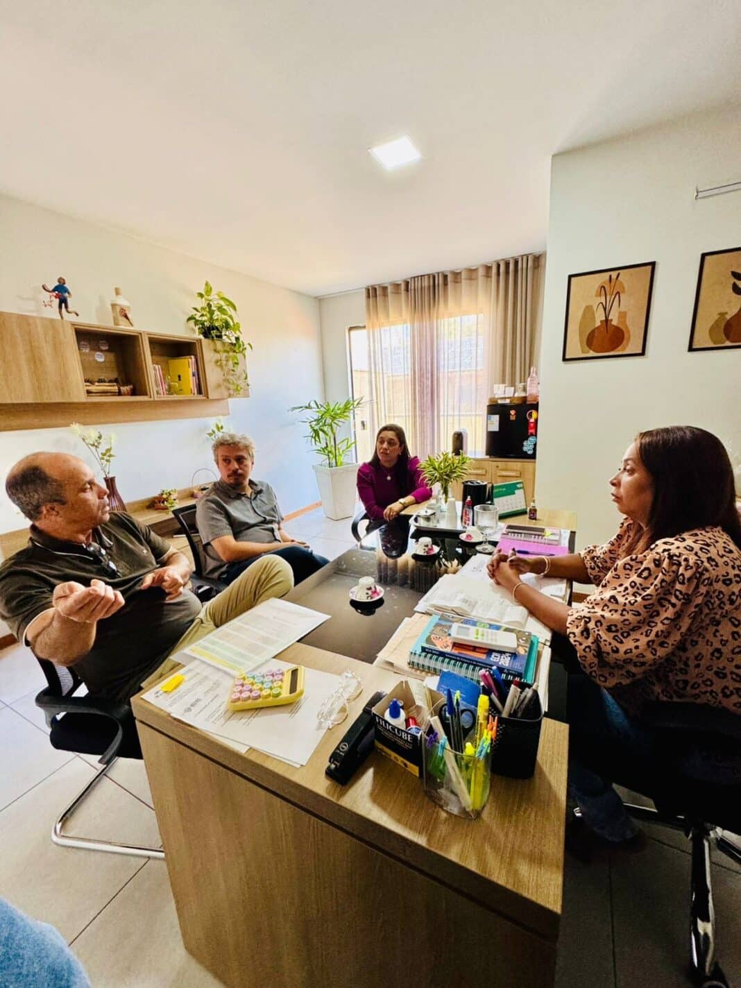 Secretarias de Desenvolvimento Social e de Cultura alinham parceria para fomentar a cultura em Búzios