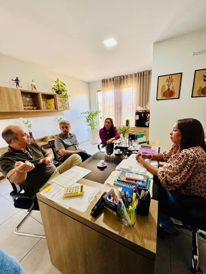 Secretarias de Desenvolvimento Social e de Cultura alinham parceria para fomentar a cultura em Búzios