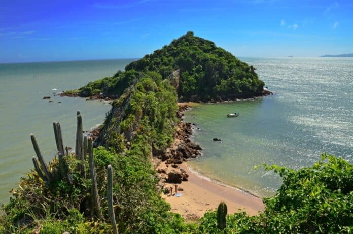 Obras do Mirante do Pai Vitório avançam e reforçam segurança e atrativos naturais