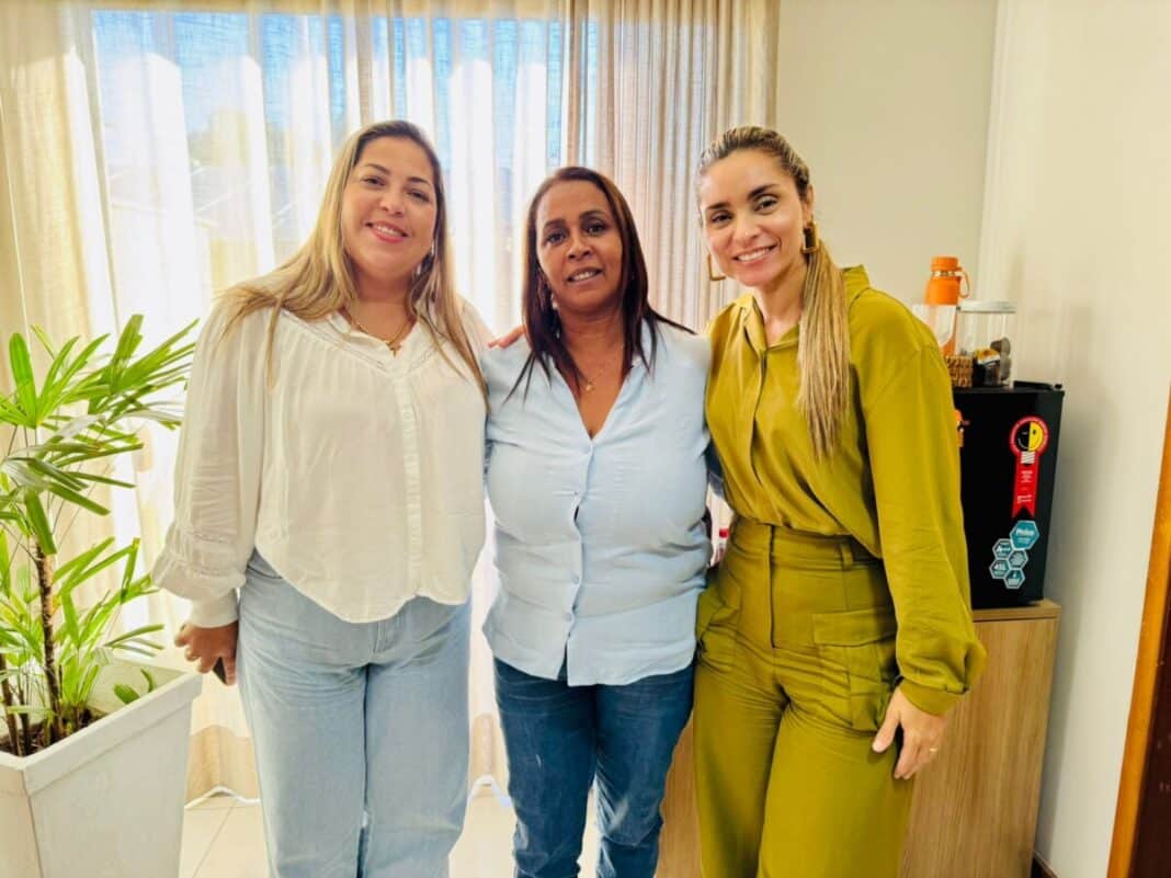 Reunião fortalece parceria entre Desenvolvimento Social e Secretaria da Mulher em Búzios