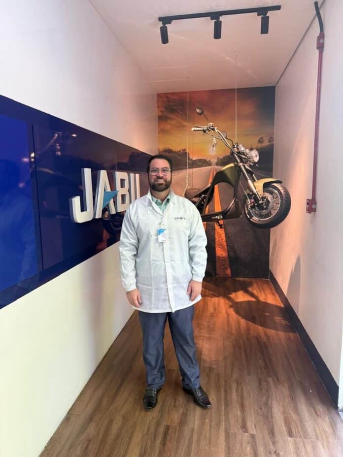 Secretário de Saúde de Búzios avalia aquisição de motos elétricas para melhorar a mobilidade de profissionais da área