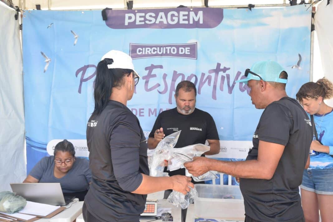 Circuito de Pesca Esportiva de Maricá agita moradores e visitantes na praia de Itaipuaçu