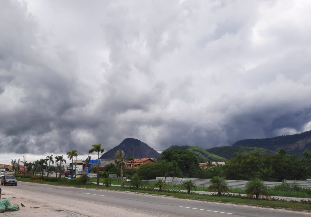 Maricá tem previsão de chuva e fortes rajadas de vento para terça-feira (07/10)