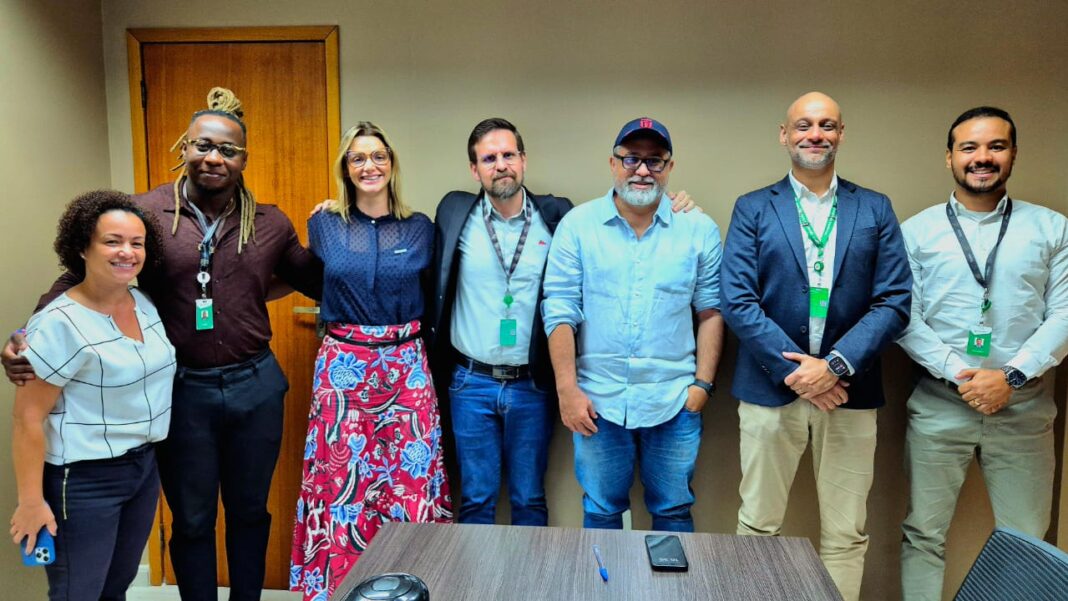 Prefeitura de Maricá e Petrobras discutem ampliação de voos no Aeroporto Municipal