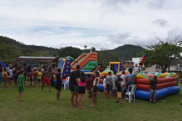 Prefeitura de Maricá leva festa do Dia das Crianças às comunidades do município