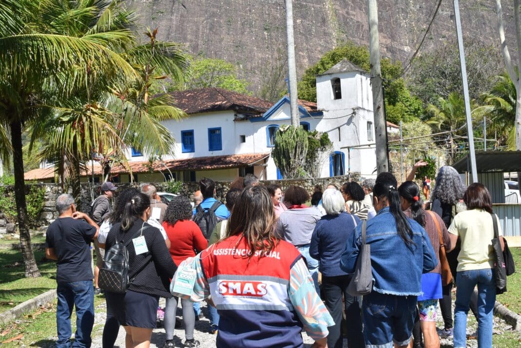 Prefeitura de Maricá promove passeio cultural para idosos atendidos nos Centros de Referência de Assistência Social (Cras)