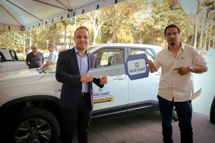 Prefeitura de Maricá recebe novo veículo para reforçar fiscalização agropecuária
