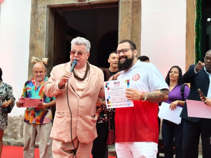 Maricá: Universidade do Carnaval entrega certificados para os primeiros profissionais capacitados