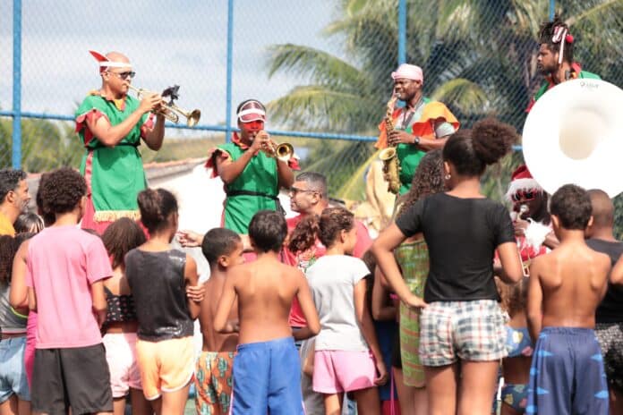 Natal Brasilidade: Caravana Natalina leva música e alegria às comunidades de Maricá