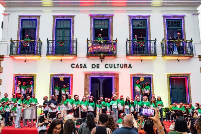 Prefeitura de Maricá promove Janelas Culturais com apresentações natalinas no Centro