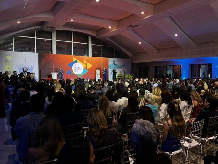 Prefeitura de Maricá recebe prêmio nacional por programa de capacitação turística