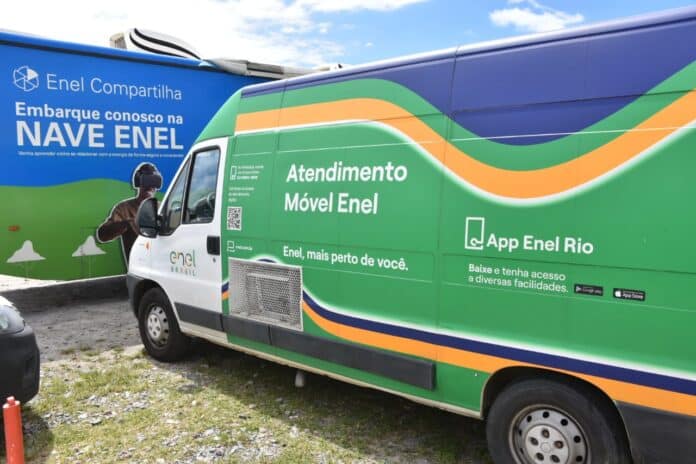 Prefeitura e Enel finalizam ação 'Energia Legal' em Maricá com serviços à população e entrega de geladeiras