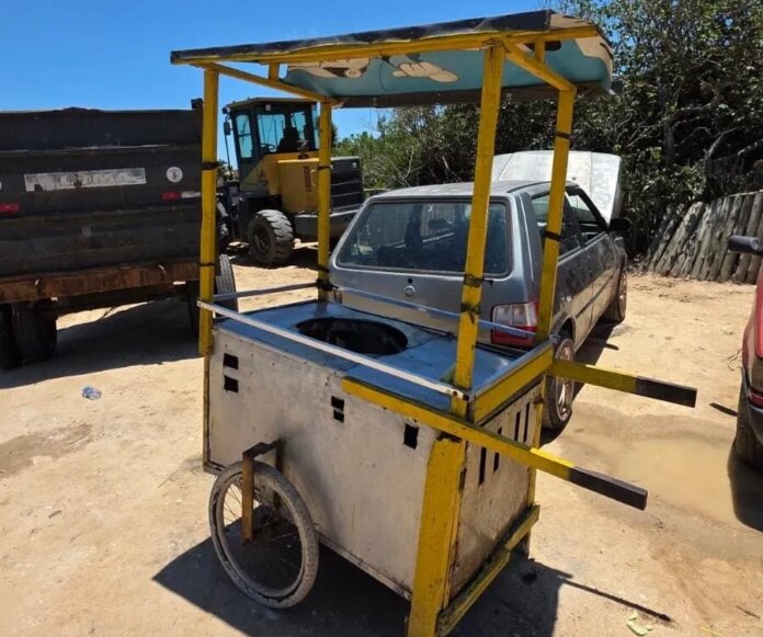 Fiscalização da Prefeitura de Cabo Frio flagra 18 carrinhos a gás com irregularidades na Praia do Forte