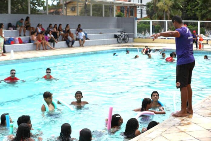 Maricá: colônia de férias une diversão e aprendizado para crianças da rede municipal