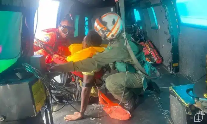 Marinha do Brasil resgata 692 pessoas em 264 operações de Busca e Salvamento em 2025, com coordenação do SALVAMAR Brasil e acionamento pelo 185