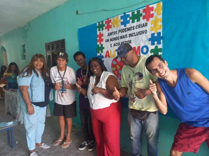 Roda de conversa no CRAS Morro do Milagre fortalece conscientização do “Abril Azul”