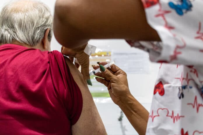 Campanha de vacinação contra gripe termina neste sábado (30), em Cabo Frio