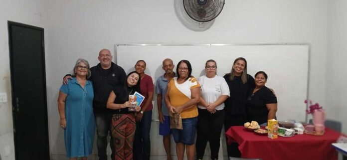 Projeto “Acolhendo Famílias” promove escuta e fortalecimento de vínculos na Escola Mz. Paineira