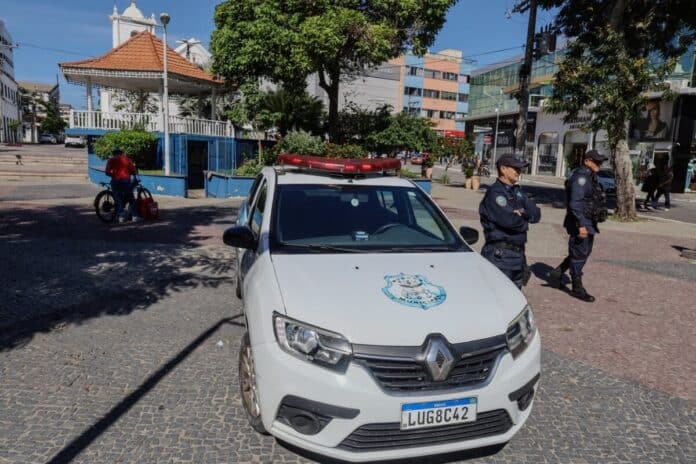 Agentes da Guarda Civil Municipal de Cabo Frio realizam patrulhamento preventivo neste Dia dos Namorados