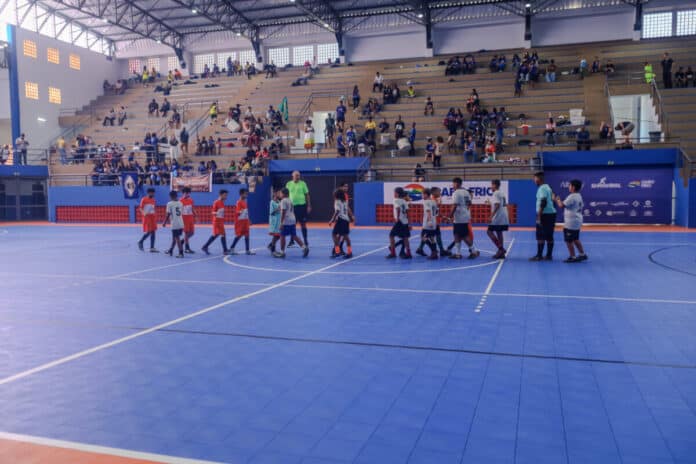 Após mais de 10 anos, Jogos Estudantis Municipais voltam ao Ginásio Alfredo Barreto em Cabo Frio