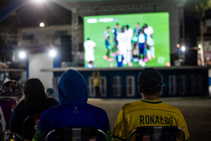 Arenas da Copa voltam a reunir torcedores em Cabo Frio para Brasil x Escócia, nesta quarta-feira (24)
