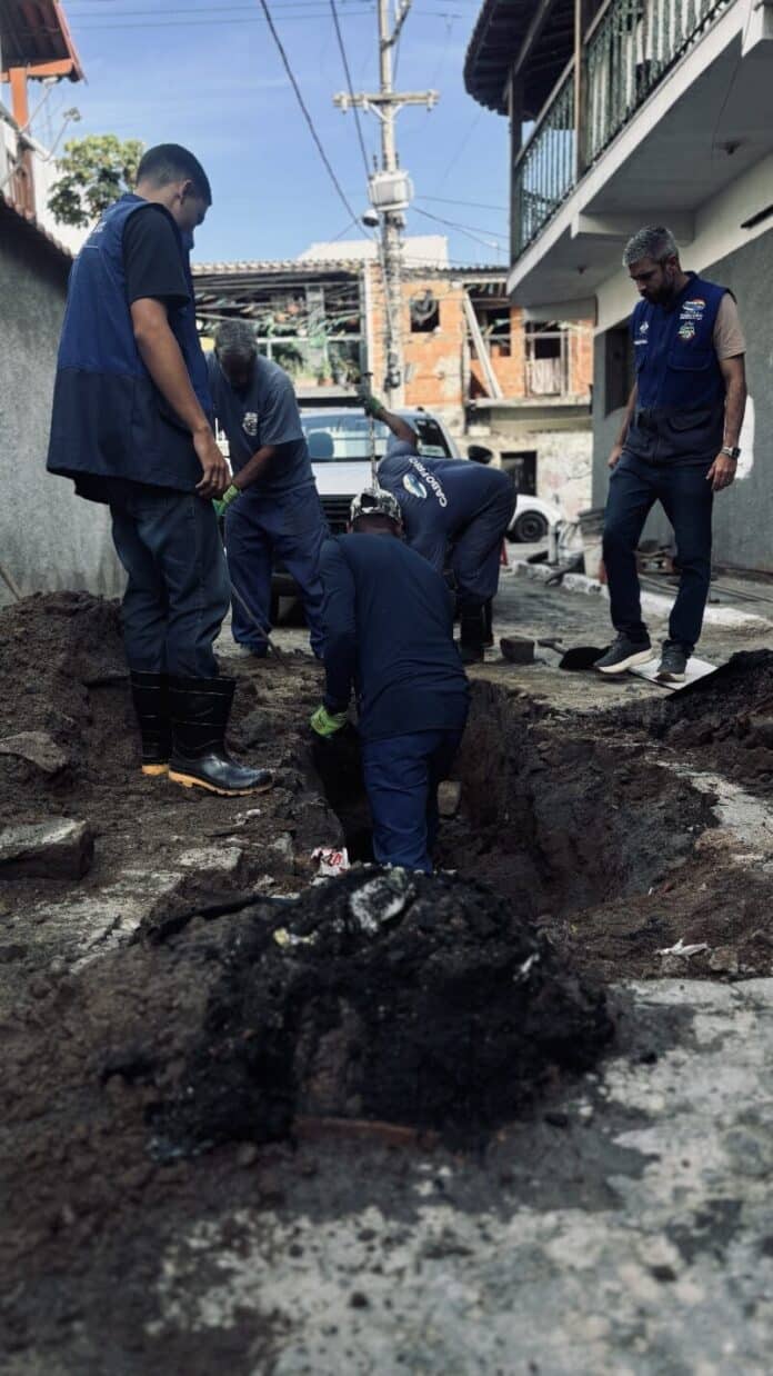 Prefeitura de Cabo Frio realiza substituição de manilha e reforça sistema de drenagem na Rua Leblon, no Itajuru