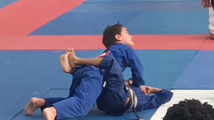 Projeto Cidadão do Futuro conquista nove medalhas em competição de jiu-jitsu em Cabo Frio