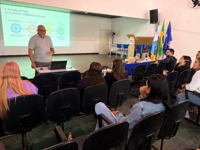 Servidores da Educação recebem capacitação em Inteligência Artificial para aprimorar serviços administrativos
