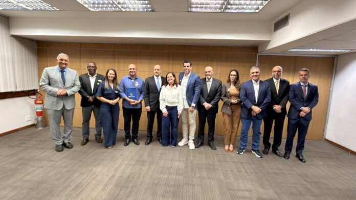 Municípios do Conderlagos levam pauta conjunta ao governador em exercício