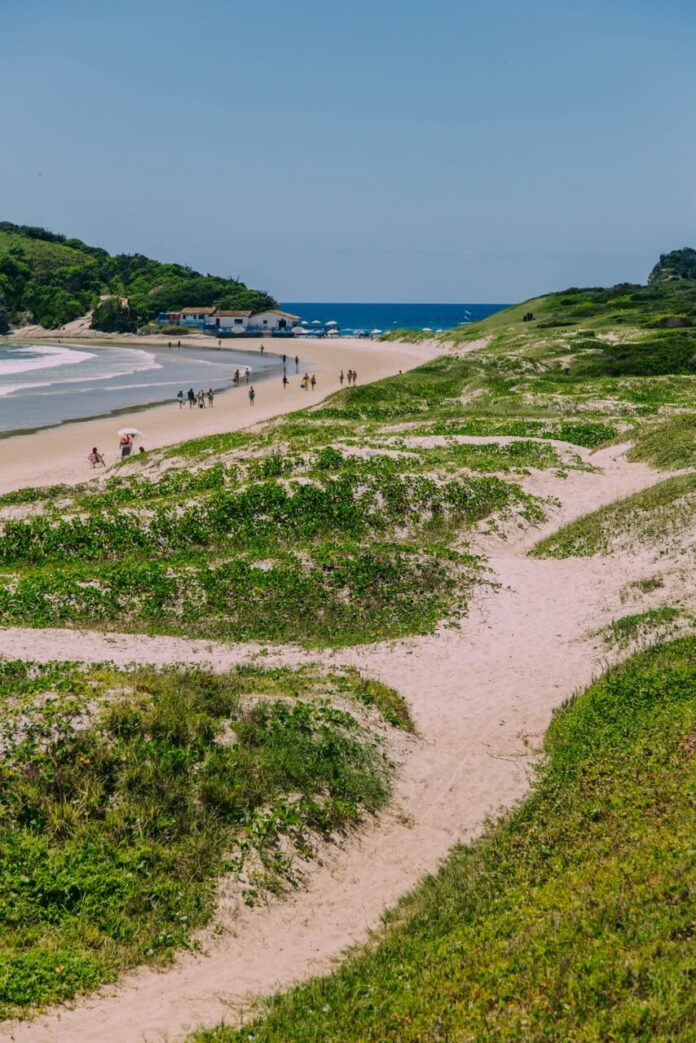 Praias de Cabo Frio são recomendadas para temporada 2026/2027 do programa Bandeira Azul