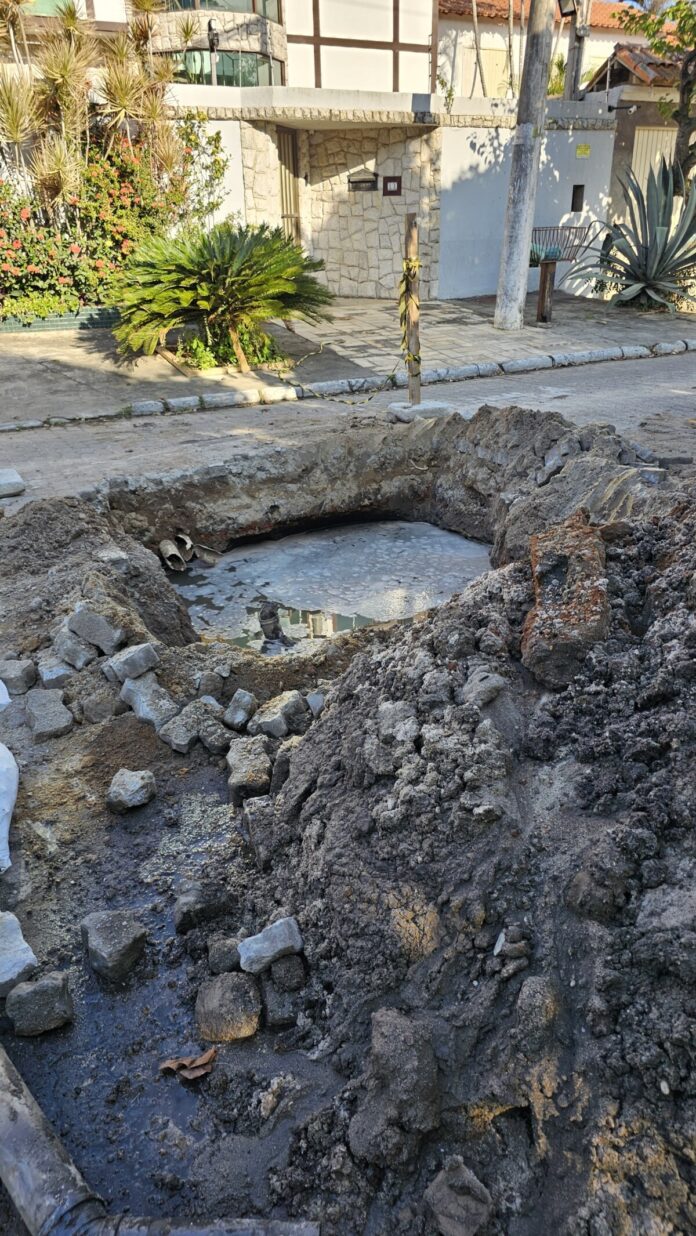 Prefeitura de Cabo Frio realiza manutenção na rede de drenagem do bairro Portinho